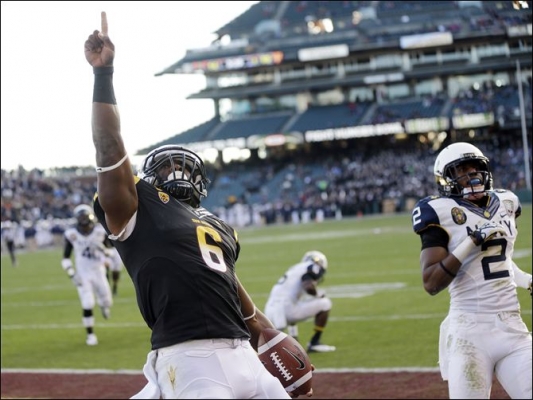 Senior, Cameron Marshall, scores his final touchdown as an Arizona State Sun Devil.