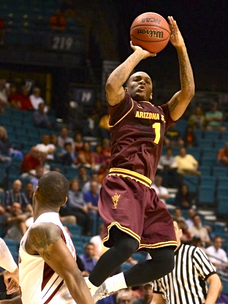 Jahii Carson dropped 40 points on UNLV last night